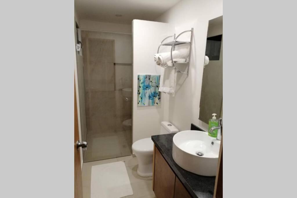 Modern 1 Bedroom Suite By Beach Great Location! Puerto Morelos Buitenkant foto