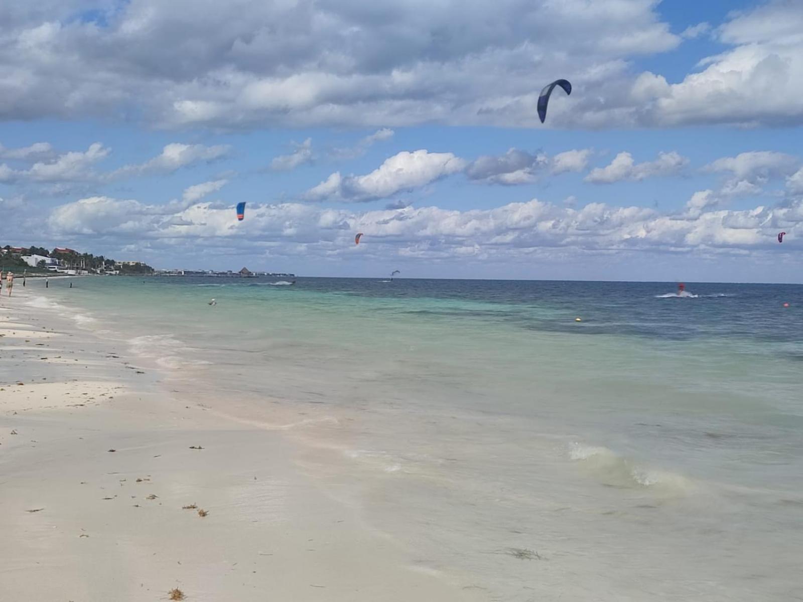 Modern 1 Bedroom Suite By Beach Great Location! Puerto Morelos Buitenkant foto