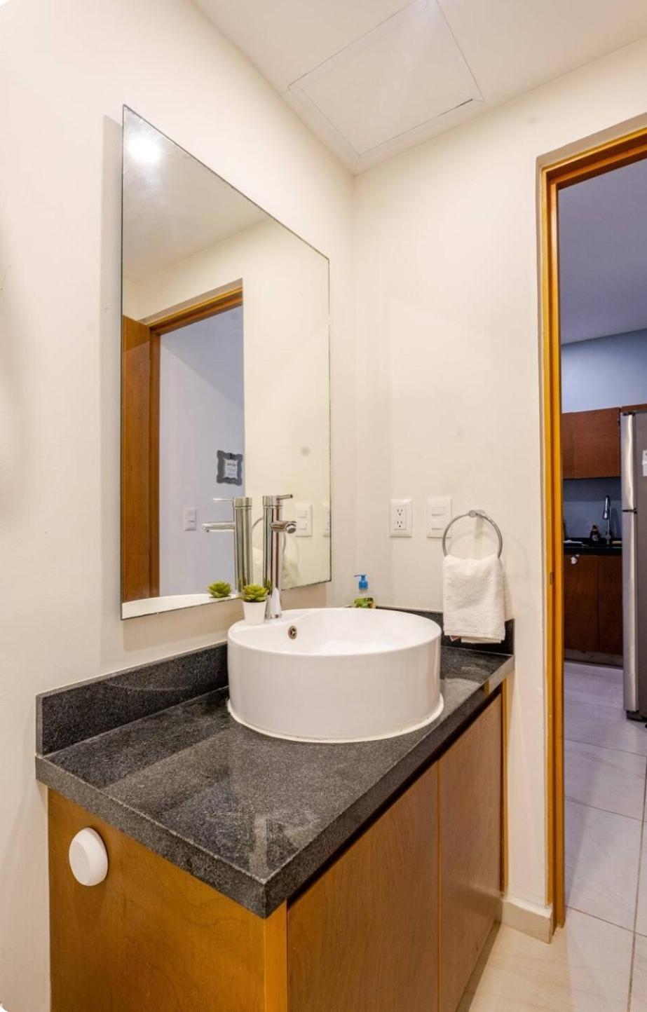 Modern 1 Bedroom Suite By Beach Great Location! Puerto Morelos Buitenkant foto